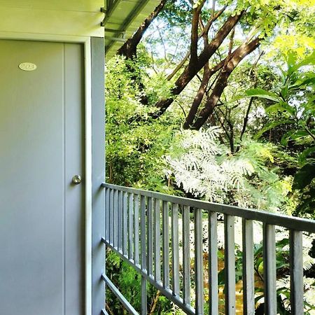 P.California Inter Hostel Nang Rong Eksteriør billede