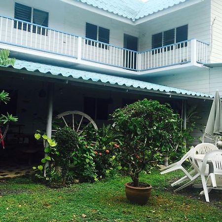 P.California Inter Hostel Nang Rong Eksteriør billede